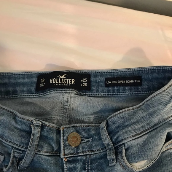 Hollister ripped jeans - Picture 3 of 3